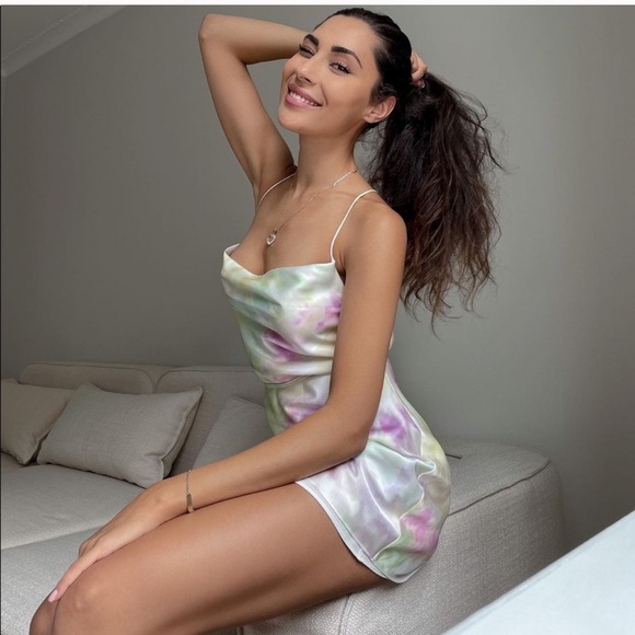 ZARA SATIN MINI DRESS DIE TYE BLOGGER’S FAVORITE - Picture 4 of 10